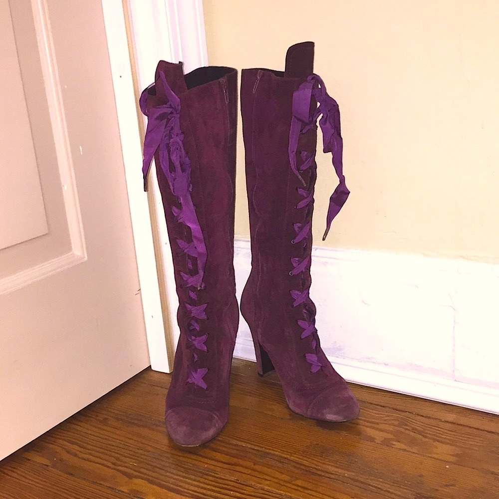 Wow! RARE!! BURBERRY Sz 9 Merlot suede ribbon lace front side zip knee boots